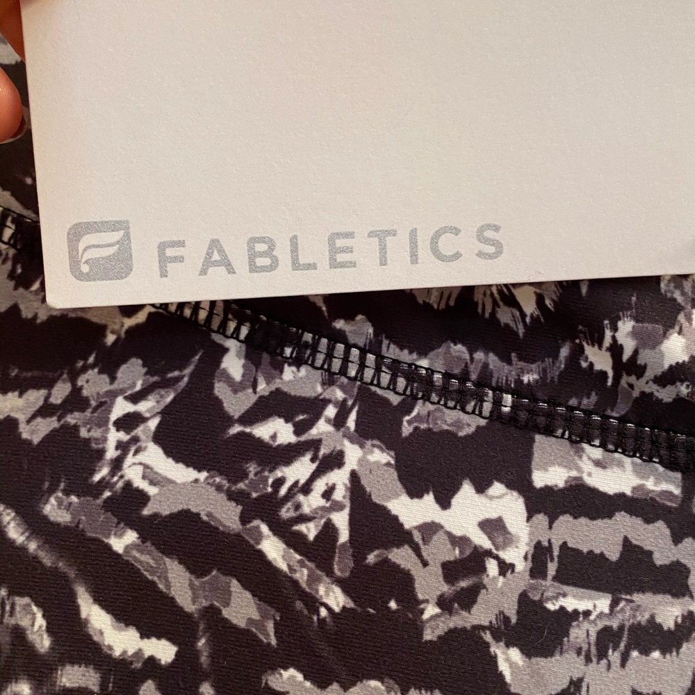 Fablectics! New - Picture 2 of 4